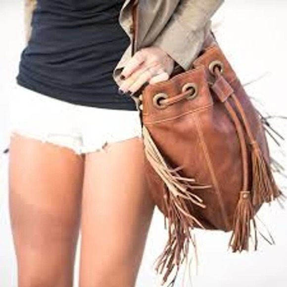 Clhei Prado Bucket Bag in Gold Metallic Leather - Picture 1 of 9